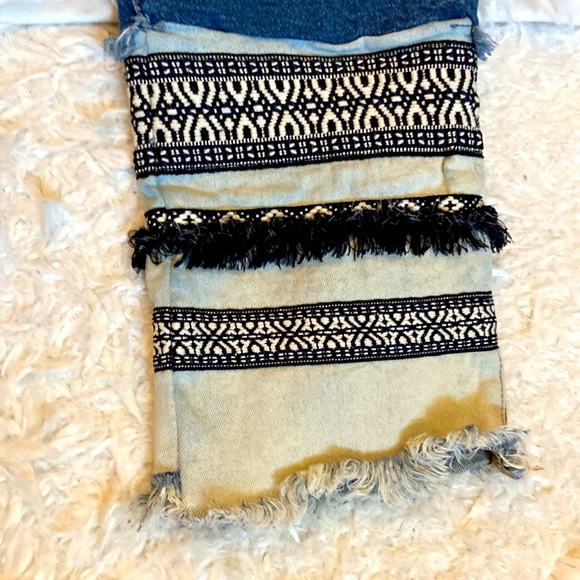 Blank NYC Tapered Jeans - Picture 2 of 7